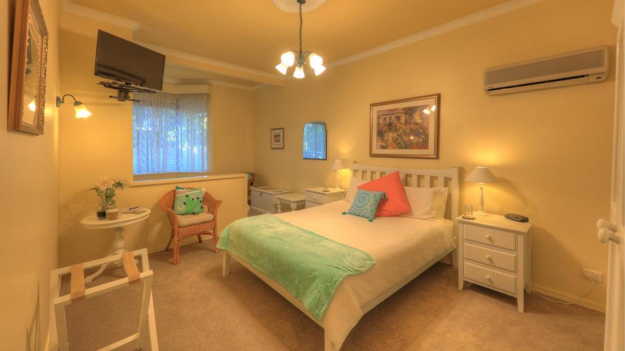 Emeu Inn Bed & Breakfast Бендиго Экстерьер фото